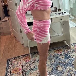 Seroya new distressed pink tie dye low rise mini skirt